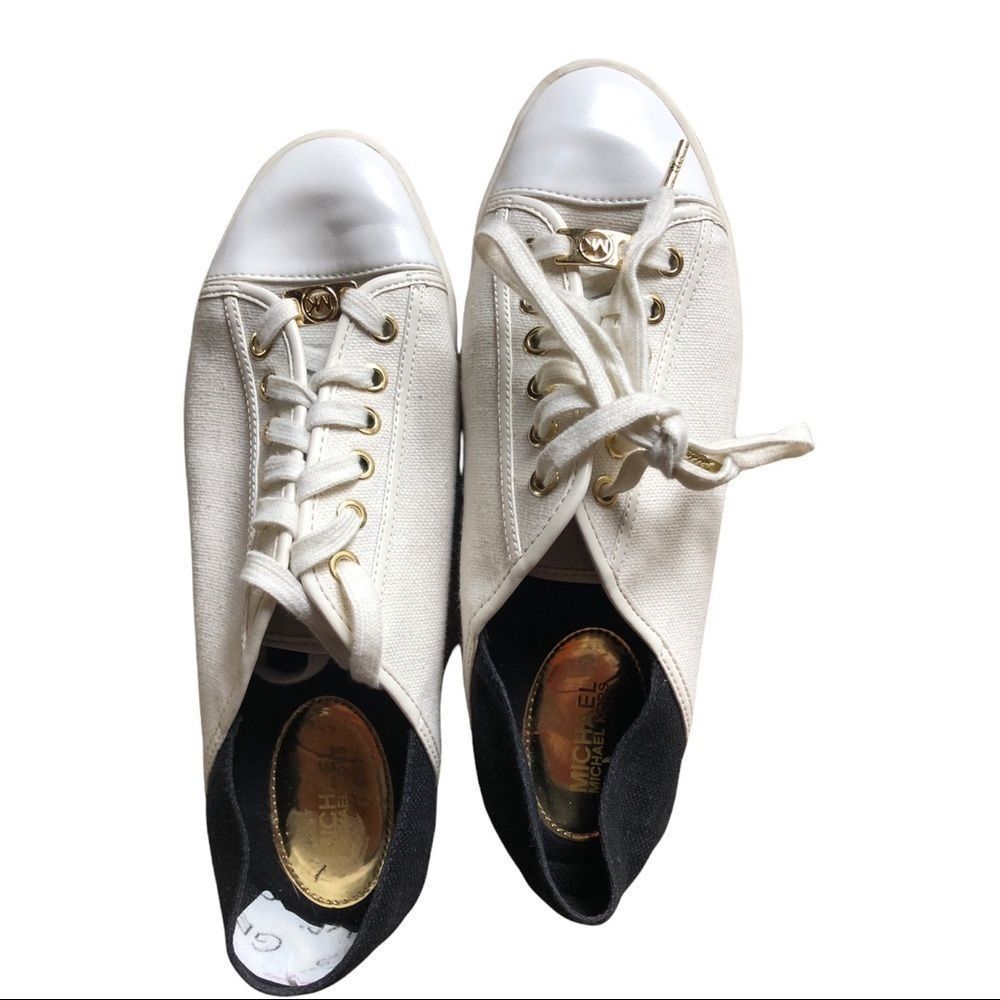 Michael Kors Kristy espadrilles White and Black Sneakers Size 9.5 canvas casual